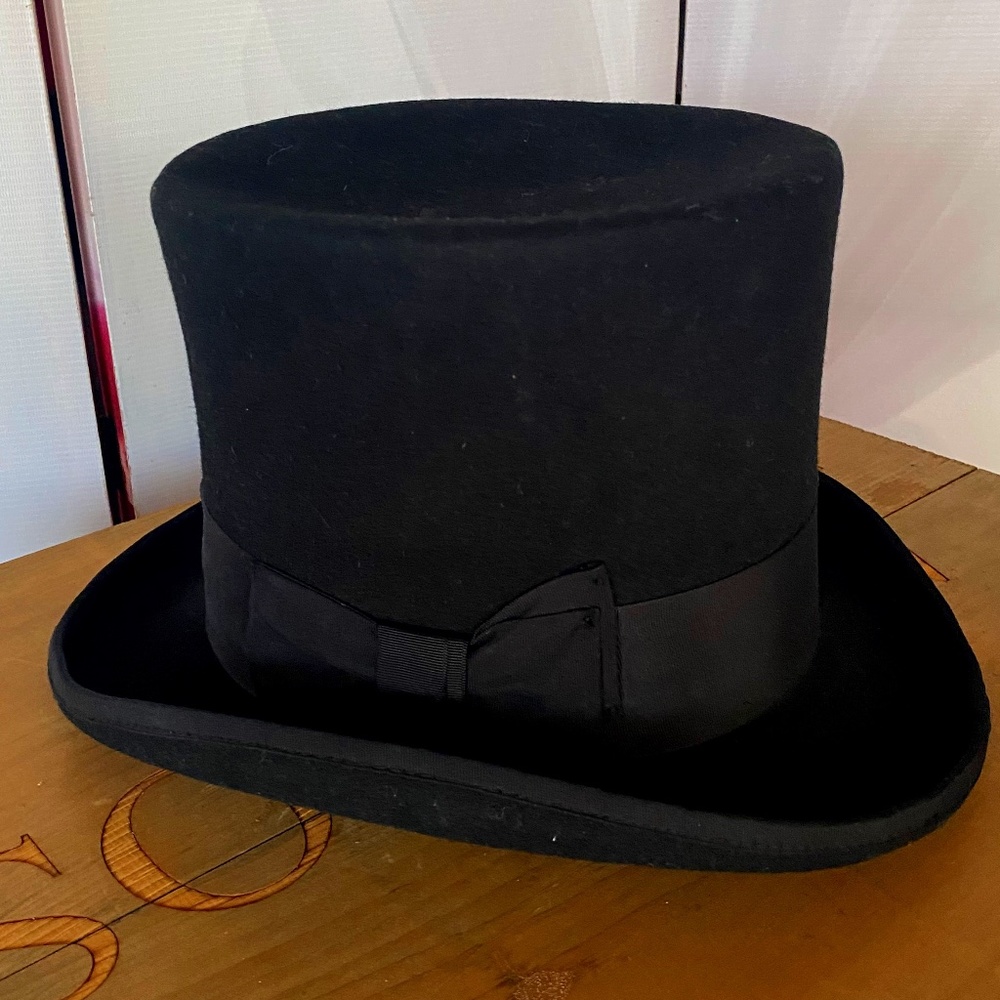 Scala black top hat